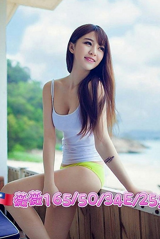 台南美女外送：關關 |騷騷女|170cm|52kg|C罩杯|20歲|可能自己邊看邊摸吧 因為很多很多問題原因  抱著玩，床上玩，躺著玩嗎，浴室玩，都ok