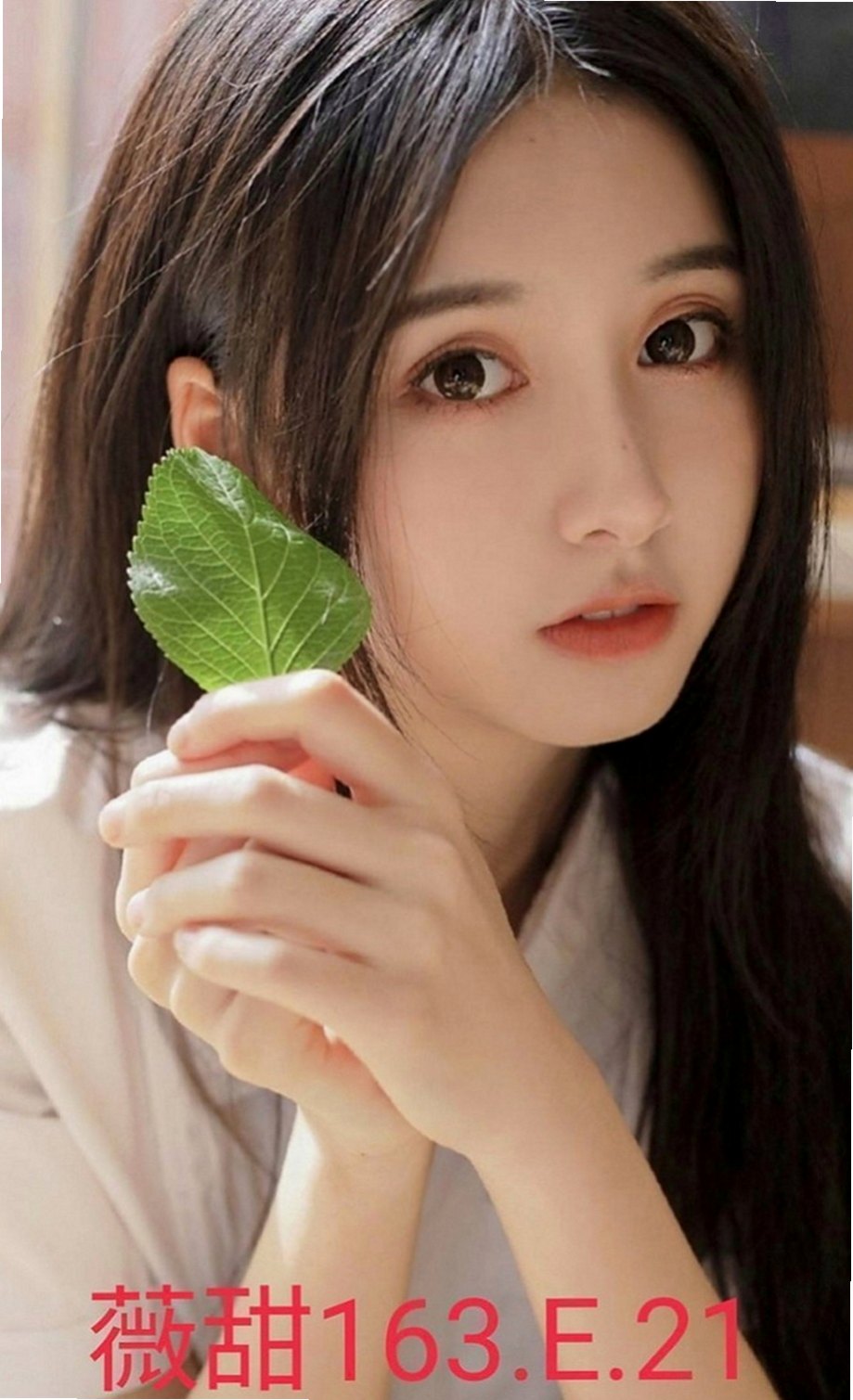 烏來找小姐：潔依 |幼幼學生妹|163cm|50kg|C罩杯|18歲|氣質外貿型 美腿超誘人的 身材火辣 大屁股大奶子大