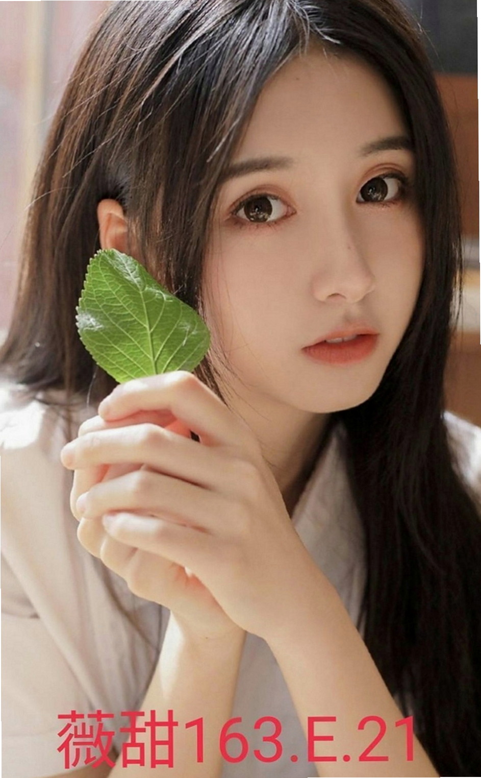烏來找小姐：潔依 |幼幼學生妹|163cm|50kg|C罩杯|18歲|氣質外貿型 美腿超誘人的 身材火辣 大屁股大奶子大